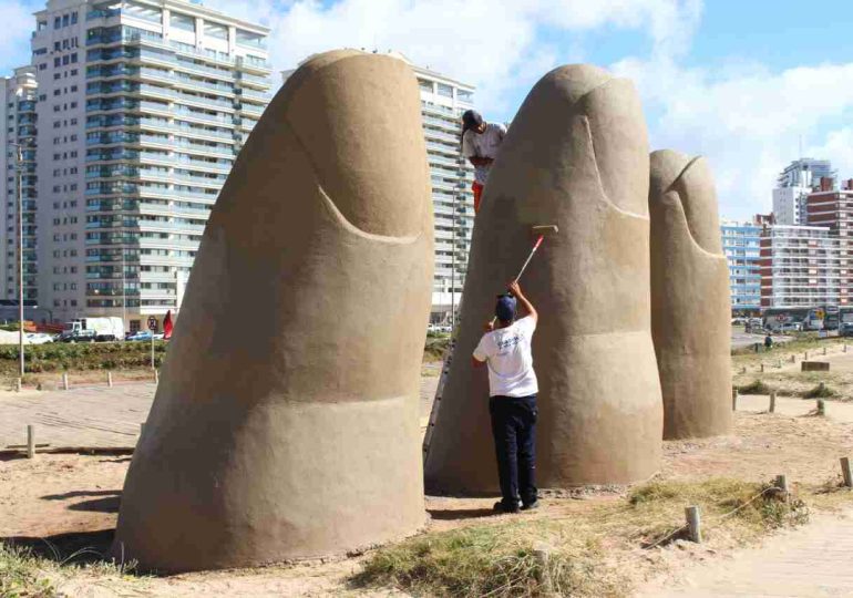 Segunda fase de recuperación de La Mano: cuadrillas municipales continúan con los trabajos de pintura