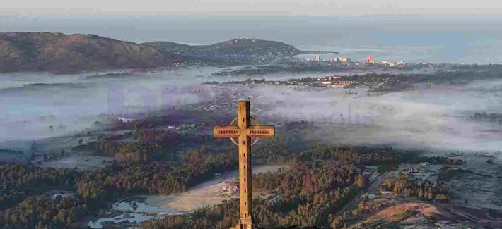 Presentarán propuesta para declarar la Cruz del Cerro Pan de Azúcar como Monumento Histórico Nacional