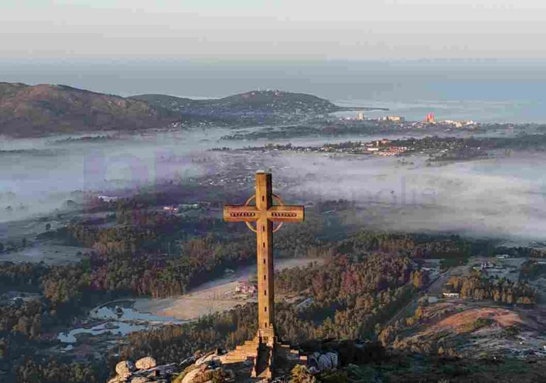 Presentarán propuesta para declarar la Cruz del Cerro Pan de Azúcar como Monumento Histórico Nacional