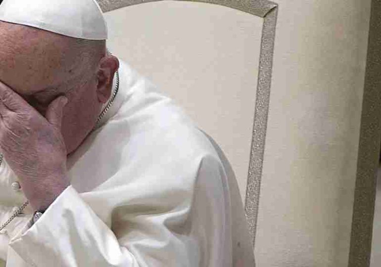 Papa Francisco enfrenta cuadro clínico complejo: hospitalización se prolongará