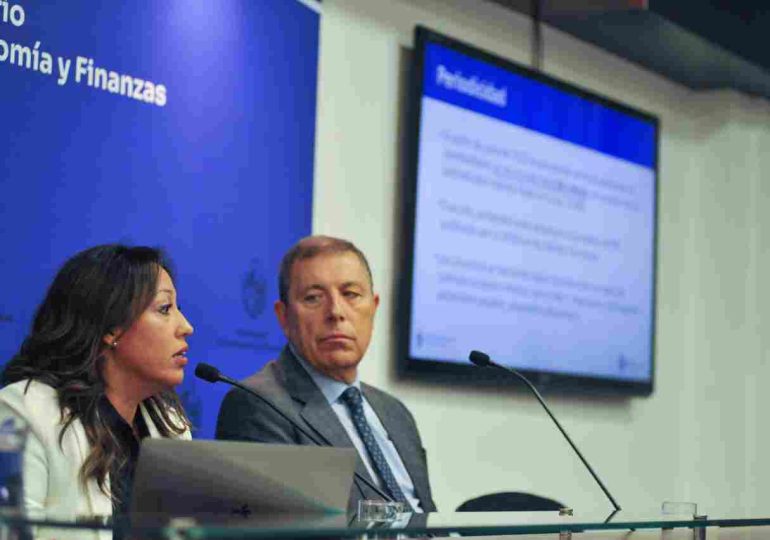 Ejecutivo anunció reducción del precio de los combustibles a partir de junio