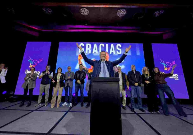 Adorni se impuso en las elecciones porteñas seguido de cerca por Santoro, y el PRO quedó en un lejano tercer lugar