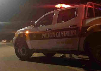 Una camioneta embistió a un caballo sobre un puente en Ruta 9