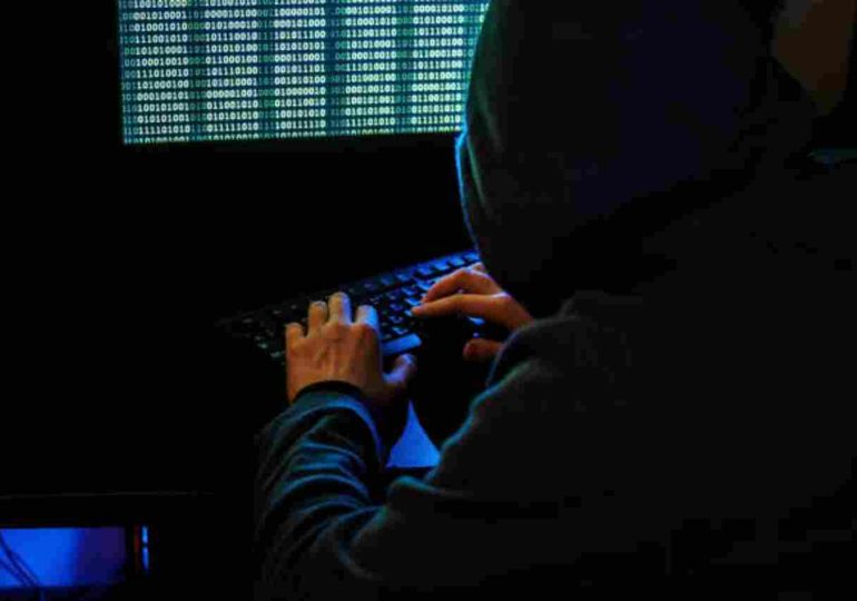Falsificaron una transferencia y lograron estafar $553.000 a una persona en Maldonado