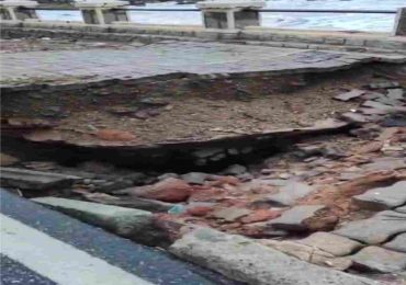 Temporal en Piriápolis: una familia evacuada, daños en la Rambla y cortes de energía