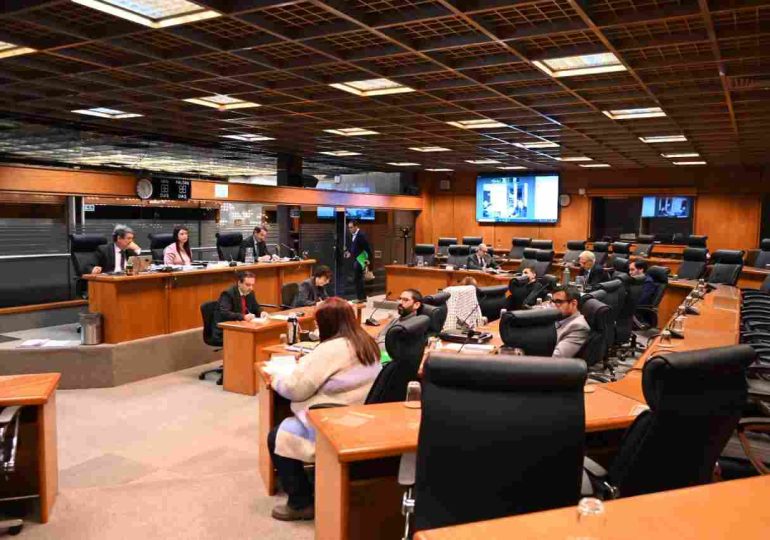 Diputados aprueban reducción del 50% del IVA básico y exoneraciones en zonas fronterizas