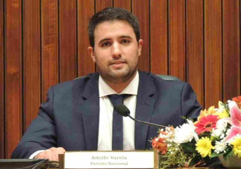 “No hay dinero que llegue a ninguna bancada”, aseguró el edil Varela