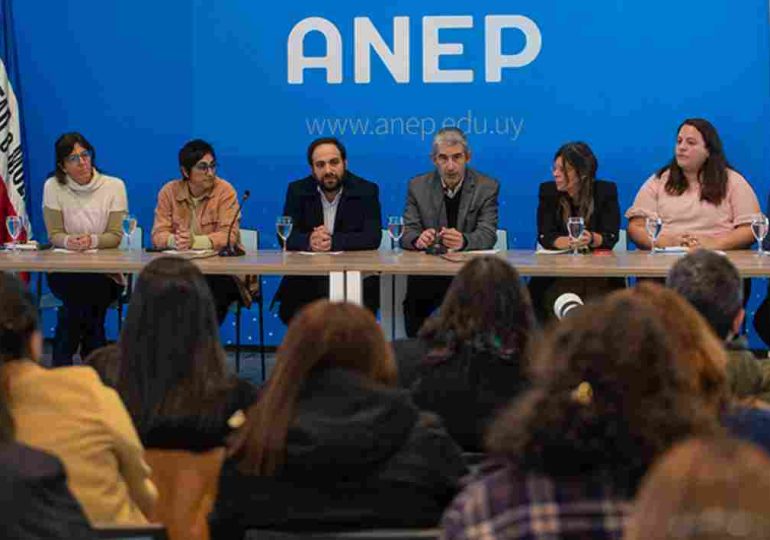 Más de 2.200 estudiantes volvieron al sistema educativo gracias a estrategia interinstitucional