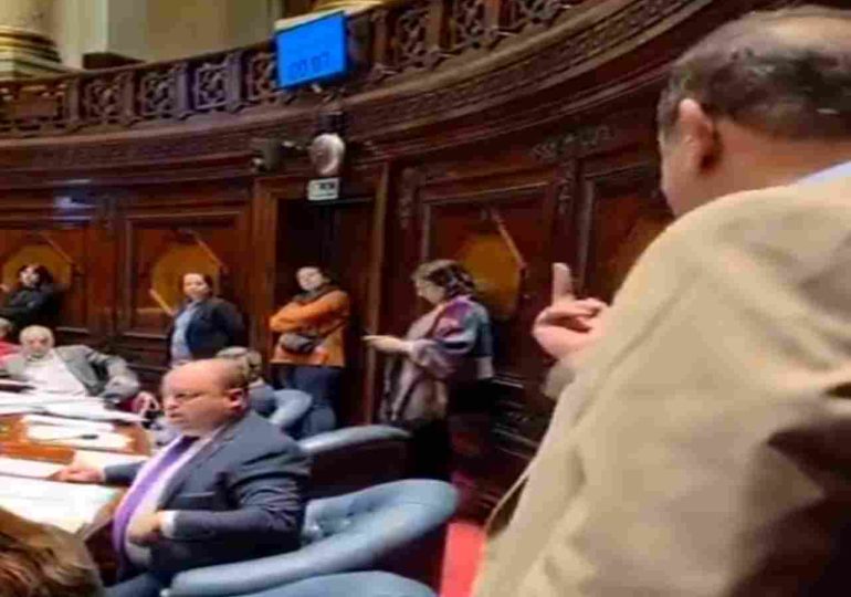 Senado suspendió sesión tras intercambio de insultos entre senadores de PN y FA
