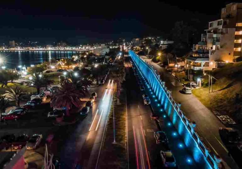 Elinger cuestiona el fracaso de la iluminación del murallón de Piriápolis