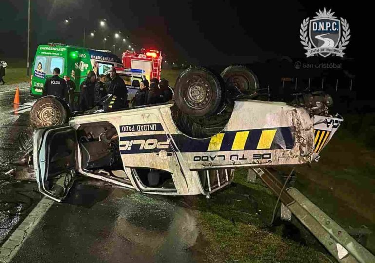 Despiste y vuelco de un móvil policial en la Ruta Interbalnearia