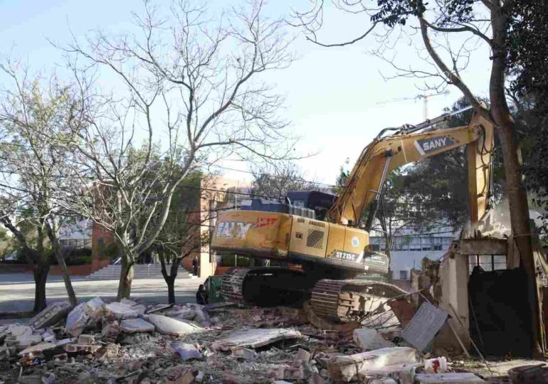 IDM tomó posesión de dos terrenos frente a la Junta Departamental donde instalará estacionamiento