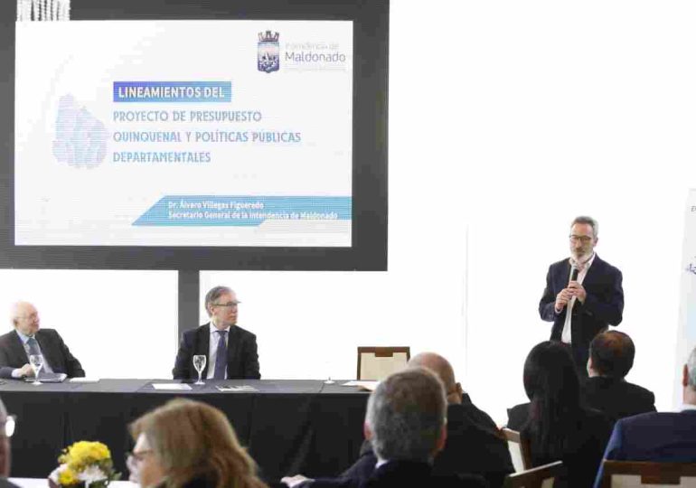 Villegas informó a empresarios e inversores sobre el alcance del presupuesto departamental