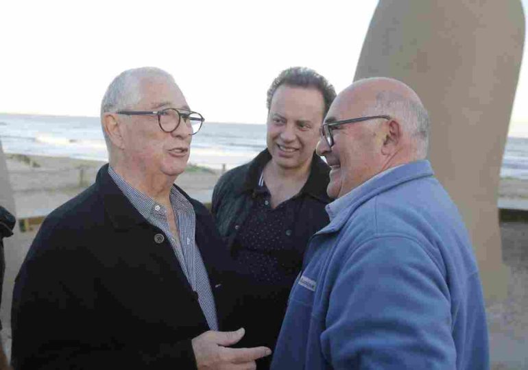 Abella acompañó ceremonia en Punta del Este de la comunidad israelita
