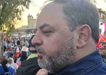 Tribunal confirma imputación a Charles Carrera por fraude y uso indebido de información privilegiada