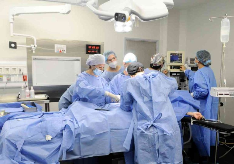 Profesionales calificados y centros habilitados: la base de una cirugía plástica segura