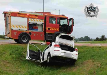 Un hombre murió al perder el control del auto y chocar en Ruta 1