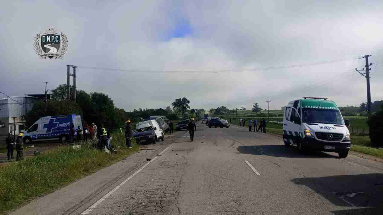 Siniestro fatal en Ruta 7 deja un muerto y ocho heridos - RBC 1210 AM
