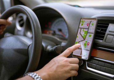 Maldonado regula plataformas de transporte: Uber y Cabify deberán prestar servicio 24 horas y contar con control satelital