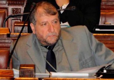 Schusman pide acciones urgentes para salvar la playa de Piriápolis