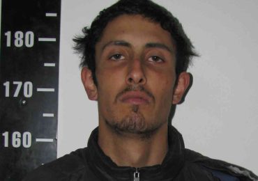 Intentó huir y quitarle el arma a un policía: terminó preso en Pan de Azúcar