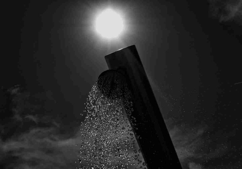 OSE advierte consumo récord de agua ante una temporada turística excepcional en Maldonado