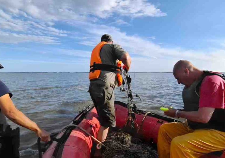 Operativo en Laguna de Castillos incauta más de 300 metros de redes en plena veda