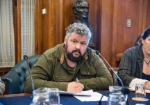 Diputado del FA afirmó que el bono escolar llegará gradualmente por el déficit fiscal heredado