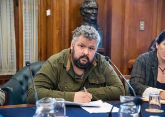 Diputado del FA propone proyecto de ley para formar docentes en computación ante alta demanda