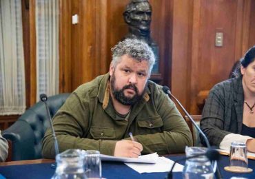 Diputado del FA propone proyecto de ley para formar docentes en computación ante alta demanda