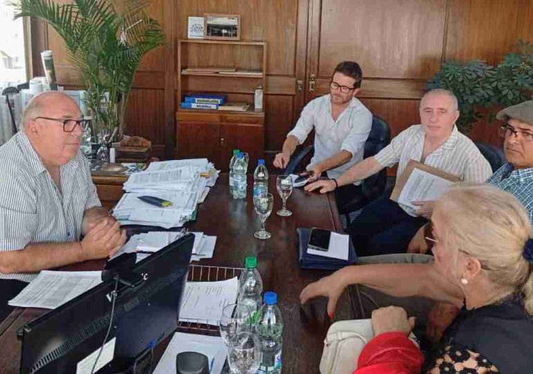 Bancada Colorada mantuvo reunión con el intendente Miguel Abella