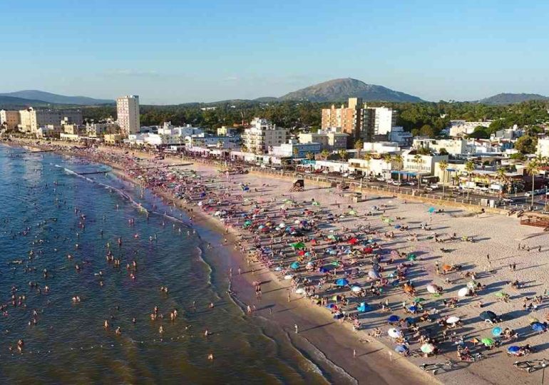 Turismo prevé una temporada igual o mejor que la anterior y hasta 3,5 millones de visitantes en 2026