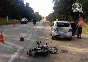 Joven motociclista resultó gravemente lesionada en siniestro en Ruta 11