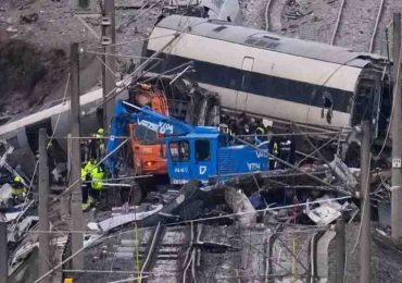 Fractura de carril habría causado choque de trenes en España