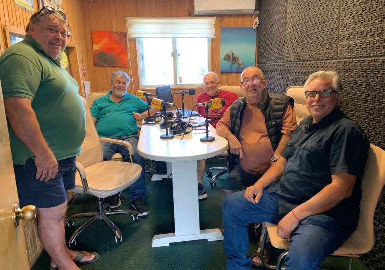 La Escuadra Náutica del Rotary realiza náuticoterapia en la bahía de Piriápolis