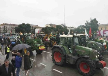 Unos 1.500 agricultores y 348 tractores protestan en Madrid contra Mercosur y la PAC