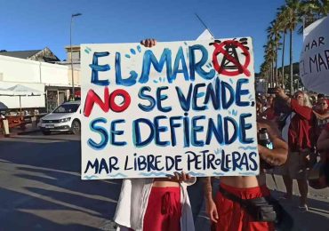 Movilización en Piriápolis contra la prospección petrolera en el mar