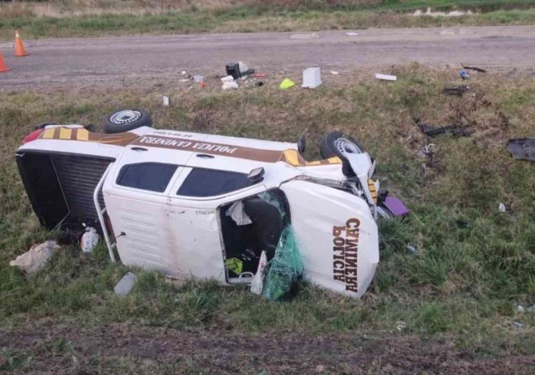 Vuelco de móvil de Policía Caminera en Ruta 5 dejó tres funcionarios lesionados