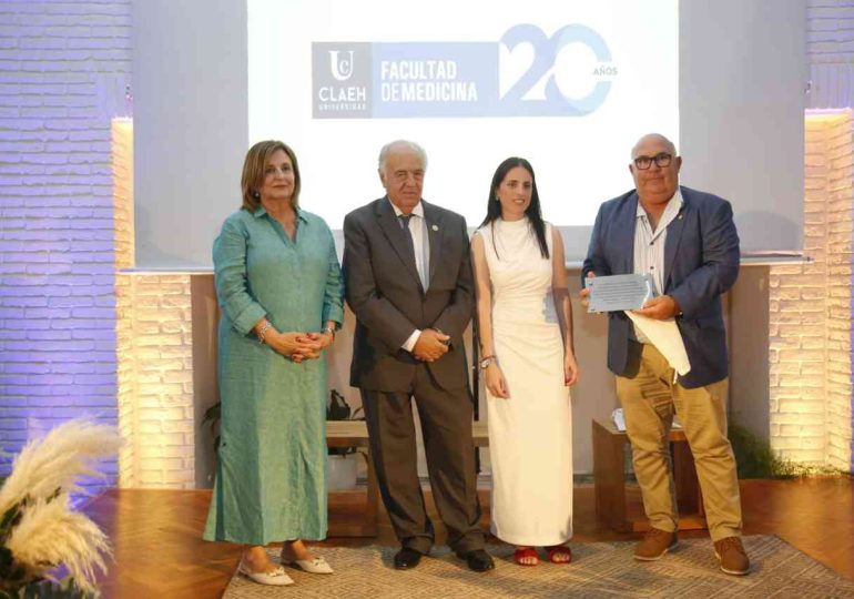 Medicina del CLAEH fue calificada como "pionera" por el intendente Abella