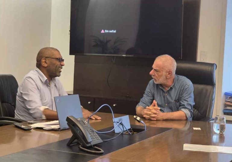 Antonini se reunió con el ministro Ortuño y analizó la situación de Punta Ballena