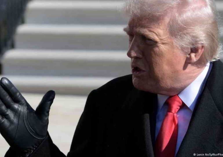 Trump advierte que Irán será "atacado con mucha dureza" este sábado