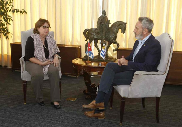 Embajadora de Cuba se interesó por disposición de residuos que tiene Maldonado