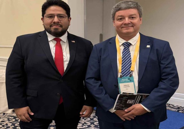 Casaretto participó en foro de seguridad en Miami y cuestionó la exclusión de Uruguay