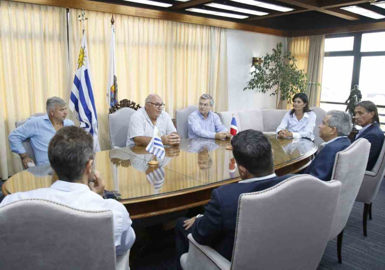 Embajador dominicano se interiorizó sobre gestión ambiental de la IDM