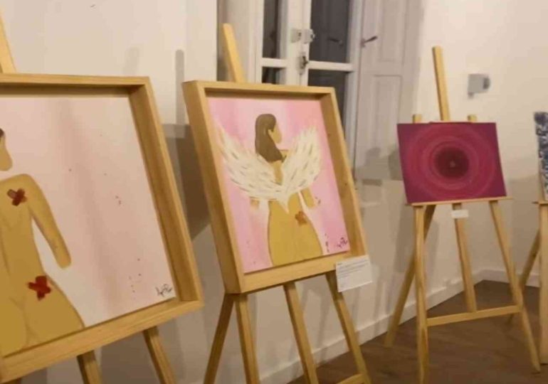 Solís Grande presenta "Mujeres en el arte"