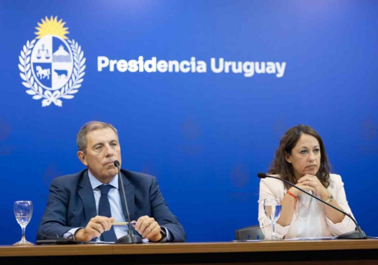 Gobierno ajusta combustibles y anuncia apoyo al sector productivo