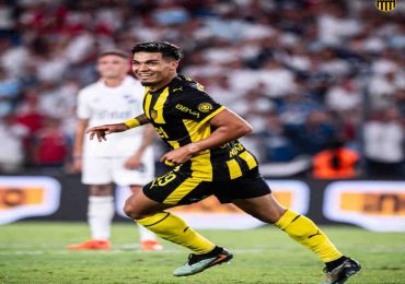 Peñarol venció 1-0 a Nacional y es líder del Apertura