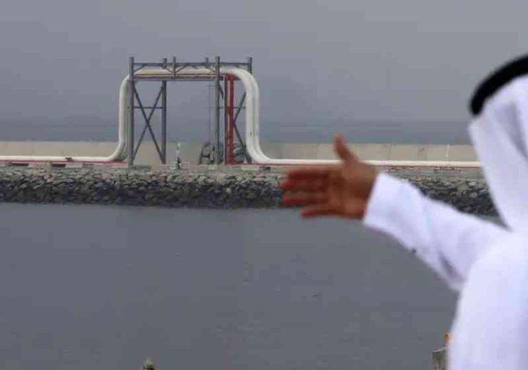 Emiratos Árabes Unidos anuncia su salida de la OPEP+