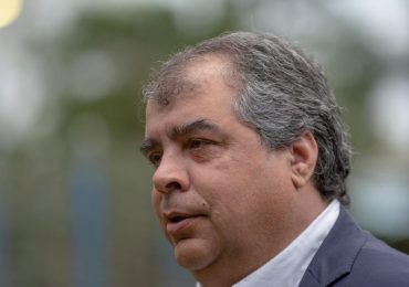 Blás propone regular espacios públicos y cuestiona la política de seguridad del gobierno