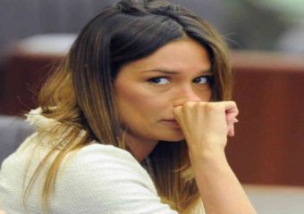 Italia sacudida por el indulto a Nicole Minetti, excolaboradora de Berlusconi y pareja de un empresario en Punta del Este